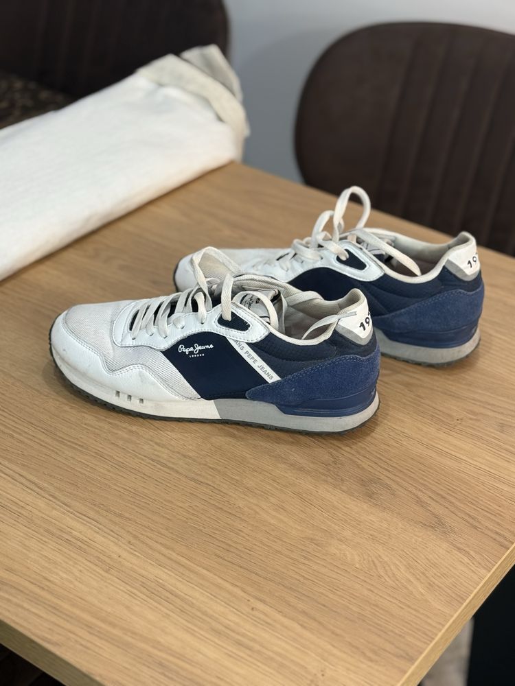 Lote de Tenis de varias marcas