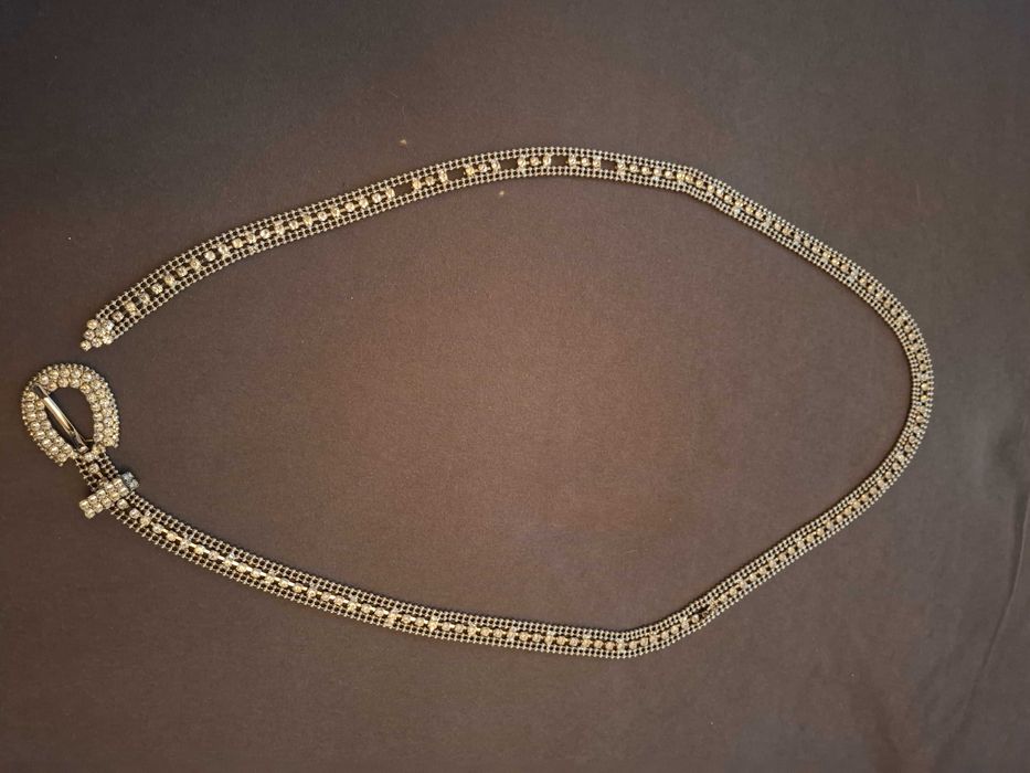 Cinto de strass prateado