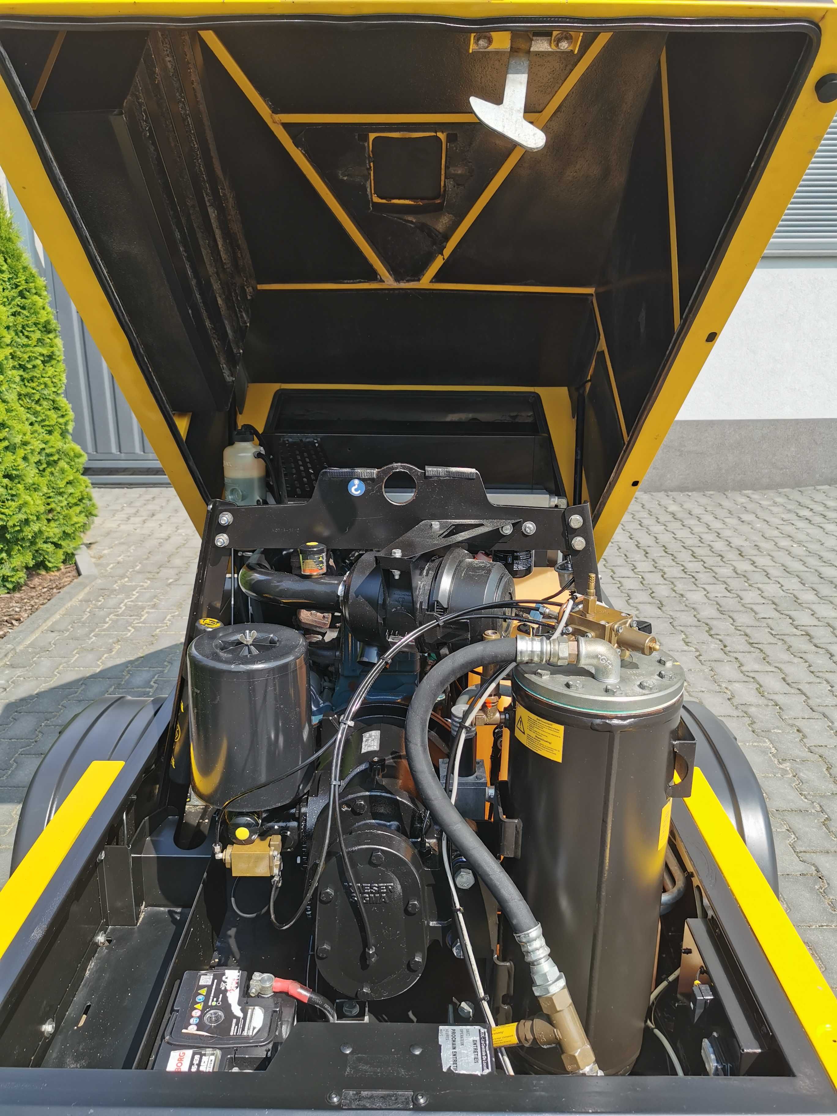 2015r 5000L/min kompresor śrubowy KAESER M50 rejestracja DMC 750kg