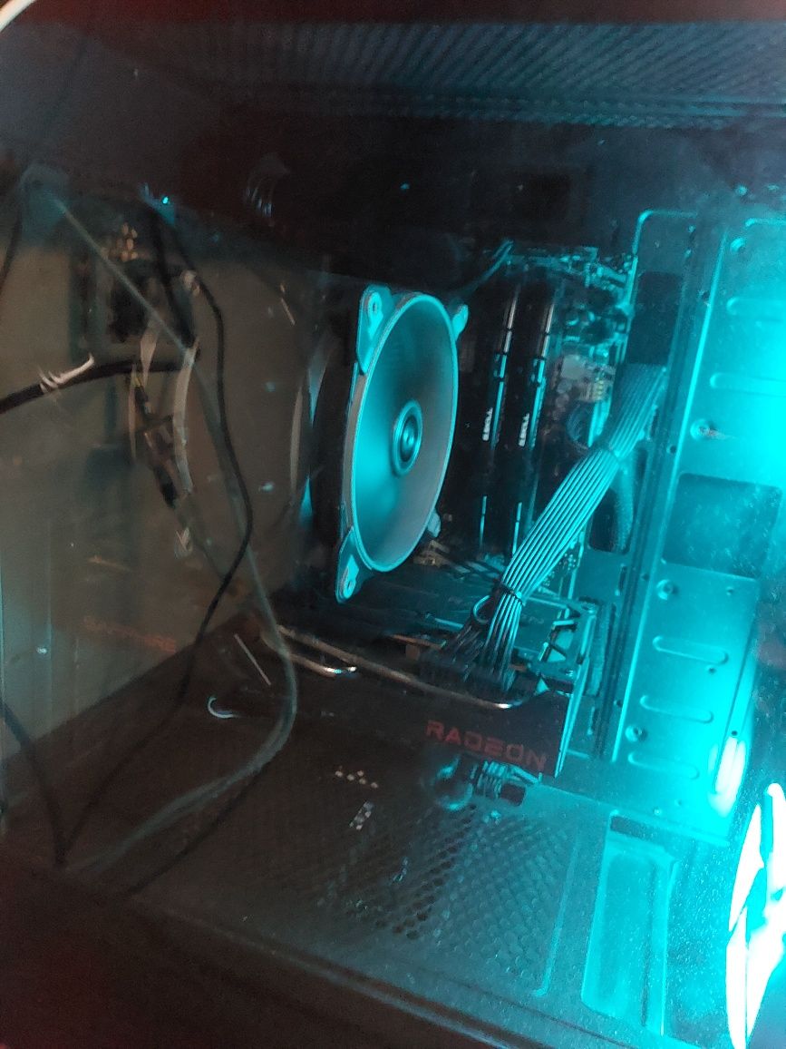 PC Gaming AMD 5800X3D x 6700XT