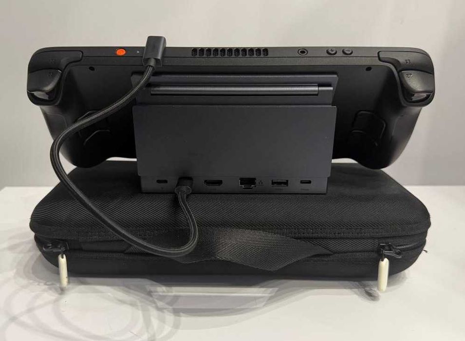 Steam Deck OLED 1TB + Док-станція Ugreen (4K / 100W / 1000Mbps)