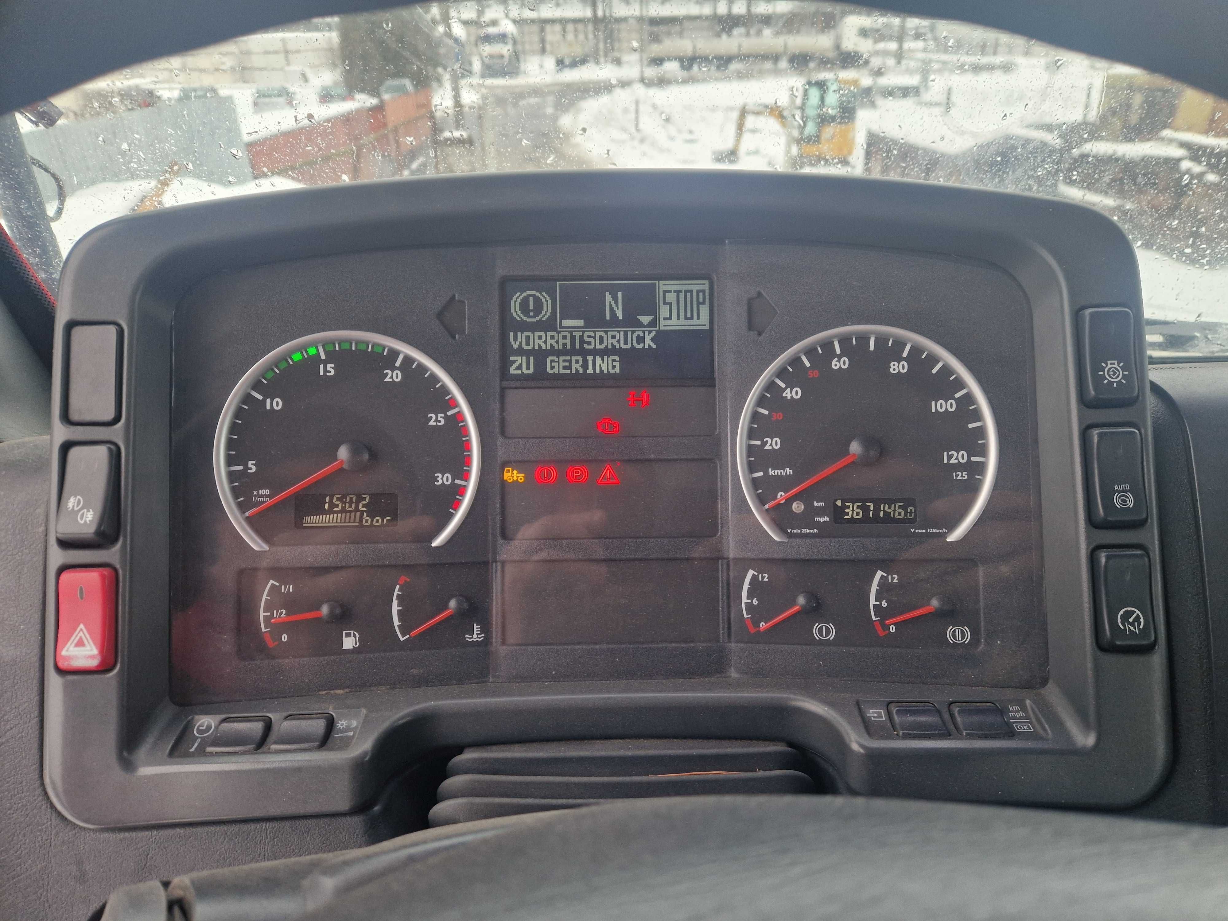 MAN TGA 28.350 6x4, wywrotka, HDS, ostatnia oś podnoszona i skrętna.