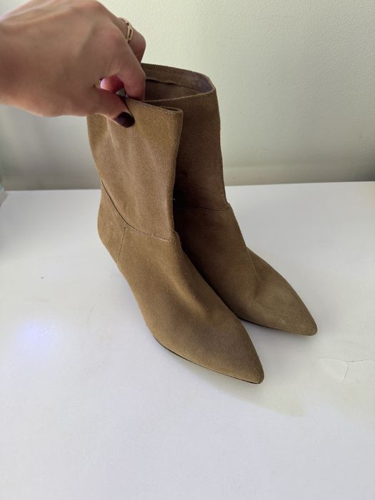 Чоботи козаки ботінки 38 на 24-24,5 см натуральна шкіра zara