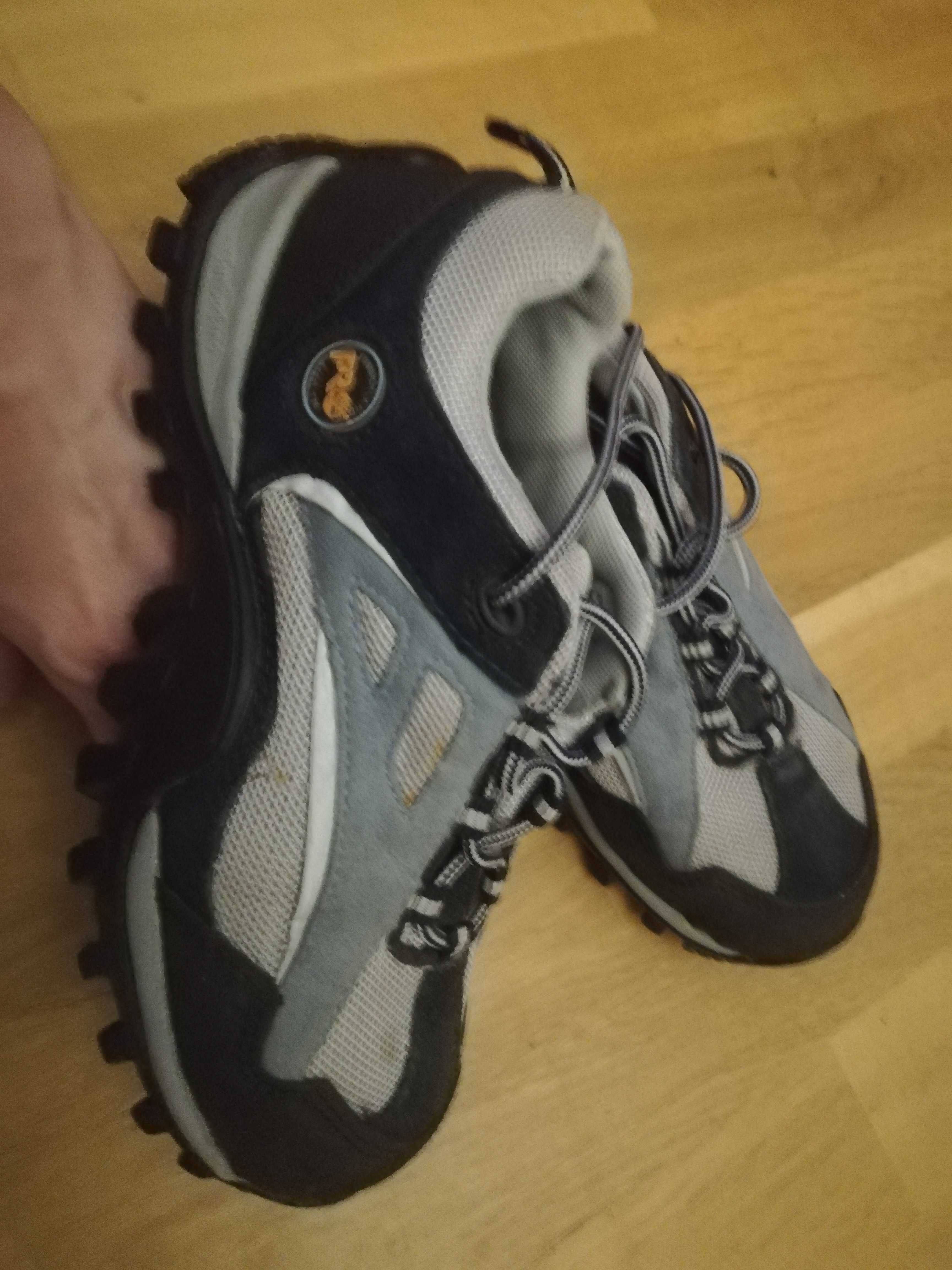 Buty robocze 39 TIMBERLAND damskie ze skóry wzmacniane czubki.