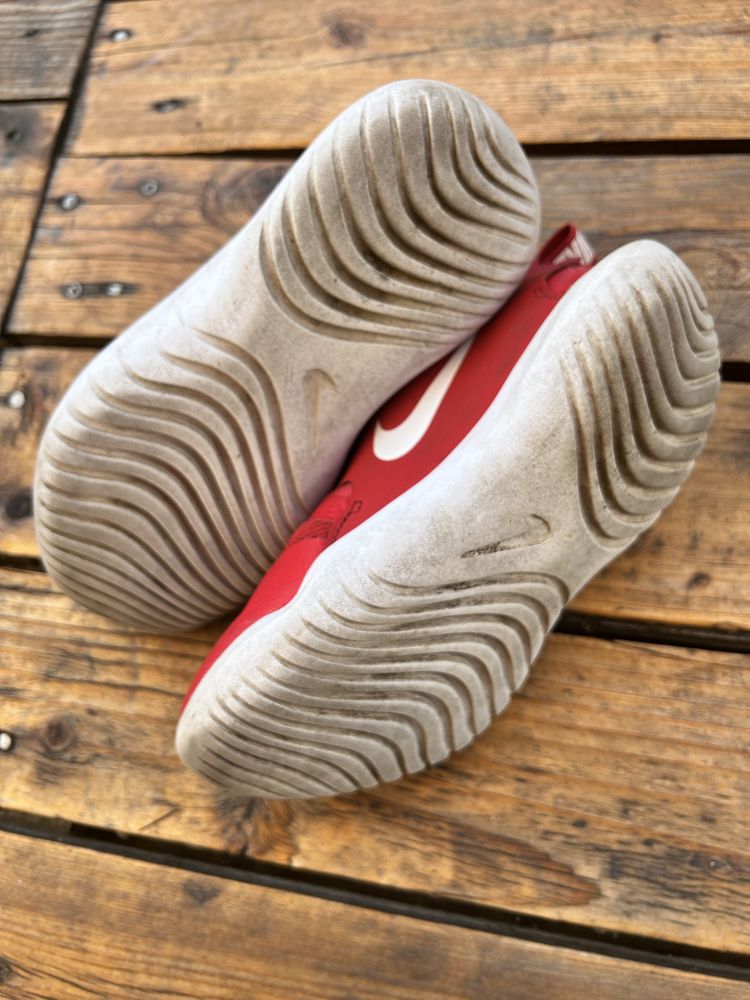 Buty sportowe nike, rozmiar 33