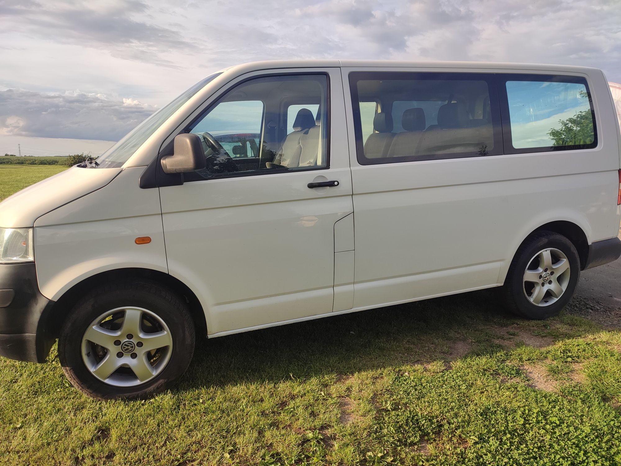 VW T5 Transporter Caravella