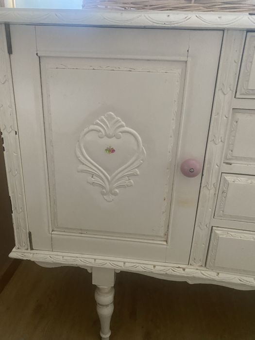 Movel branco vintage