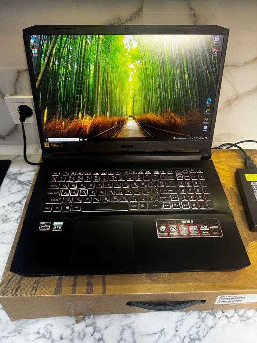 Acer Nitro 5/ 17.3" / IPS FHD 144Hz/R7-5800H/RTX3060/32GB DDR4/512 SSD