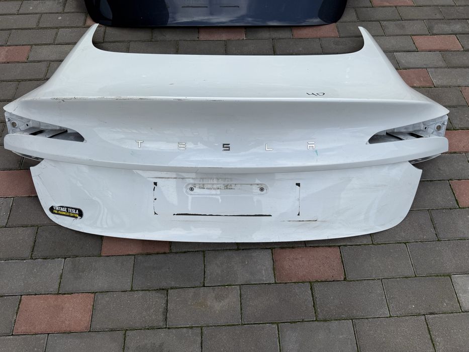 Tesla Model 3 M3 highland Кришка багажника Ляда. РОЗБОРКА ЗАПЧАСТИНИ