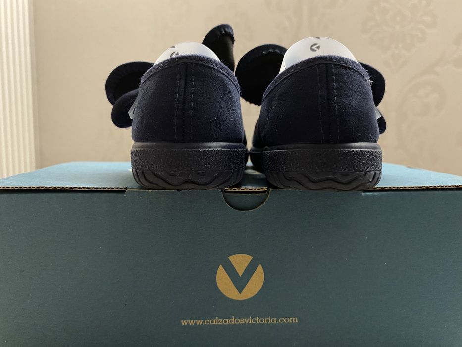 Merceditas Victoria 23