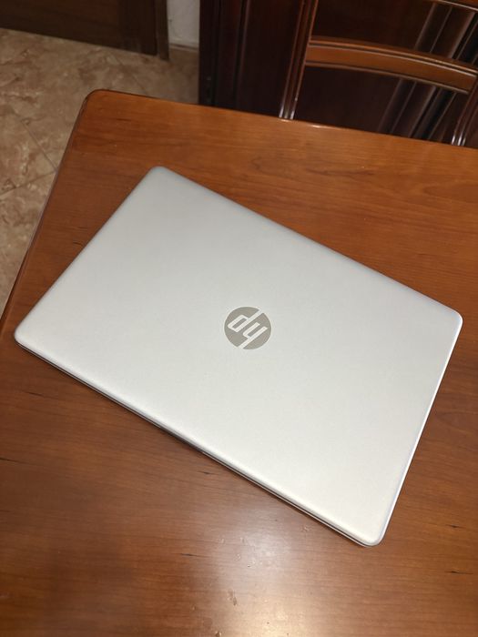 Portátil HP i3 11th Gen 8GB/128GB Nvme