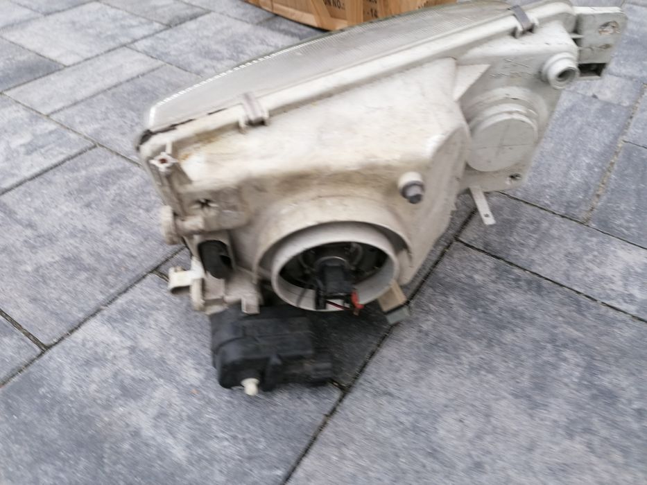 Lampa reflektor reflektor lewy przód Nissan Vanette