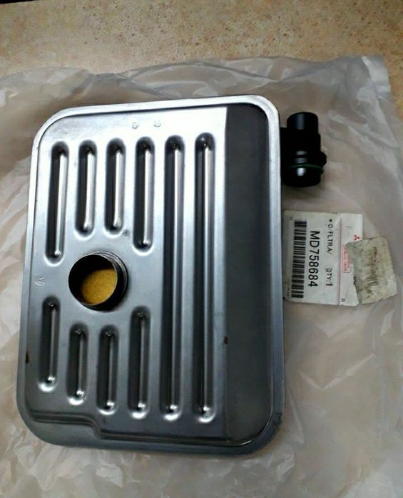 Новий Фільтр до коробки автомат Mitsubishi MD758684 transmission