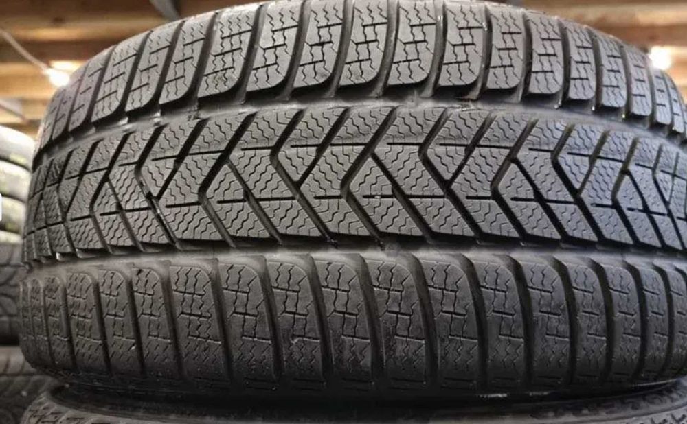 255/30 R20 PIRELLI WINTER SOTTOZERO 3 (90%) 235 245 265. 35 40 45 50