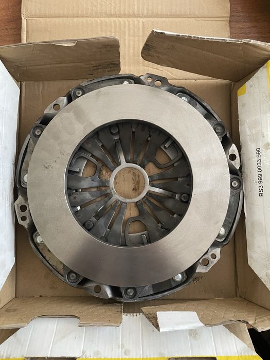 Корзина зчеплення LuK 124 0420 10 (Mercedes Sprinter)