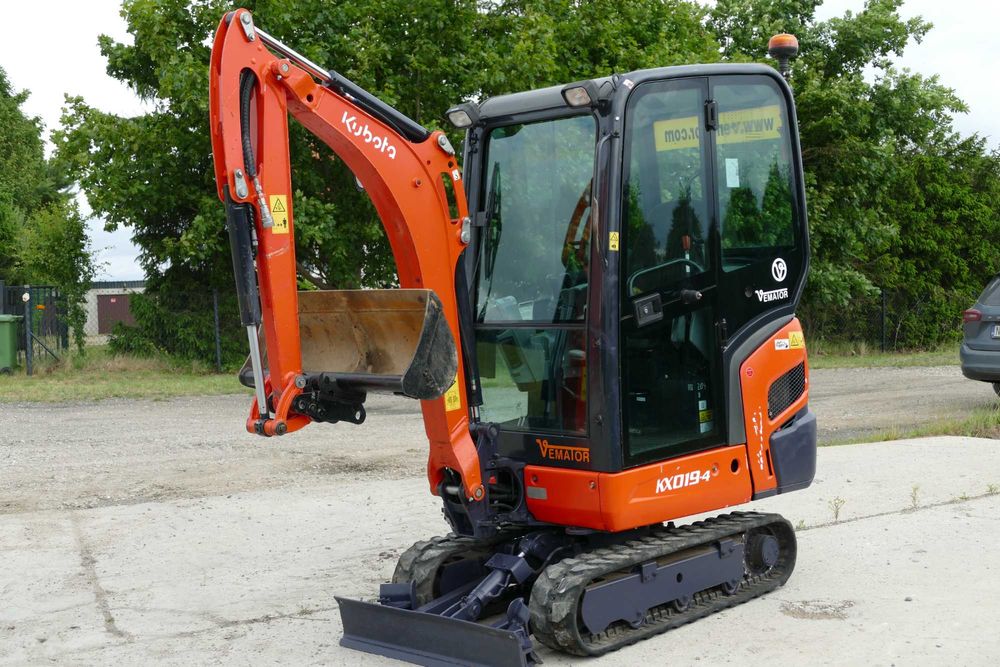 minikoparka kubota kx019-4 cztery łyżki