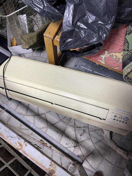 Кондиционер (самсунг 9 инвектор б/у)