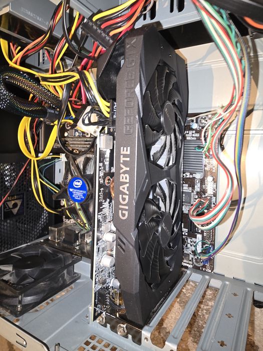 Karta graficzna NVIDIA GeForce GTX 1660 OC