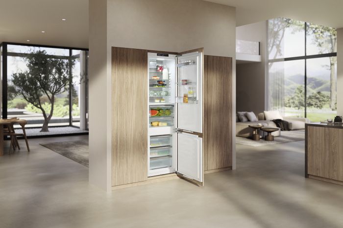 Вбудований холодильник з морозильною камерою Miele KFN 7844 C | новий