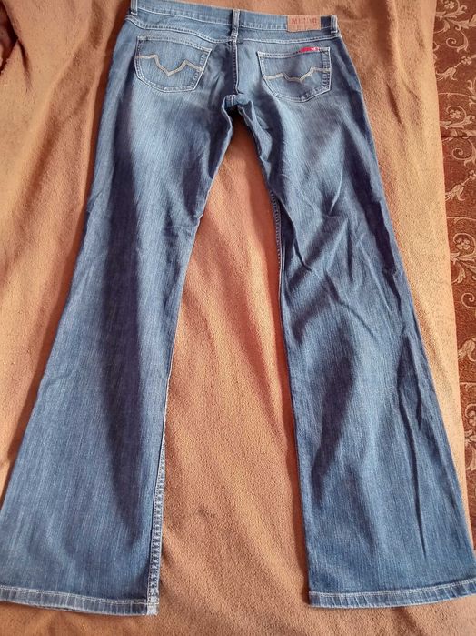 Джинси капрі Mustang розмір 34-36.