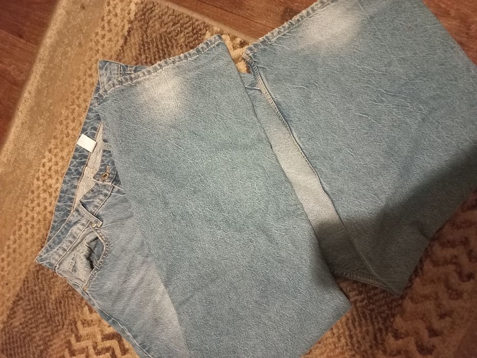 Продам джинсы широкие женские L