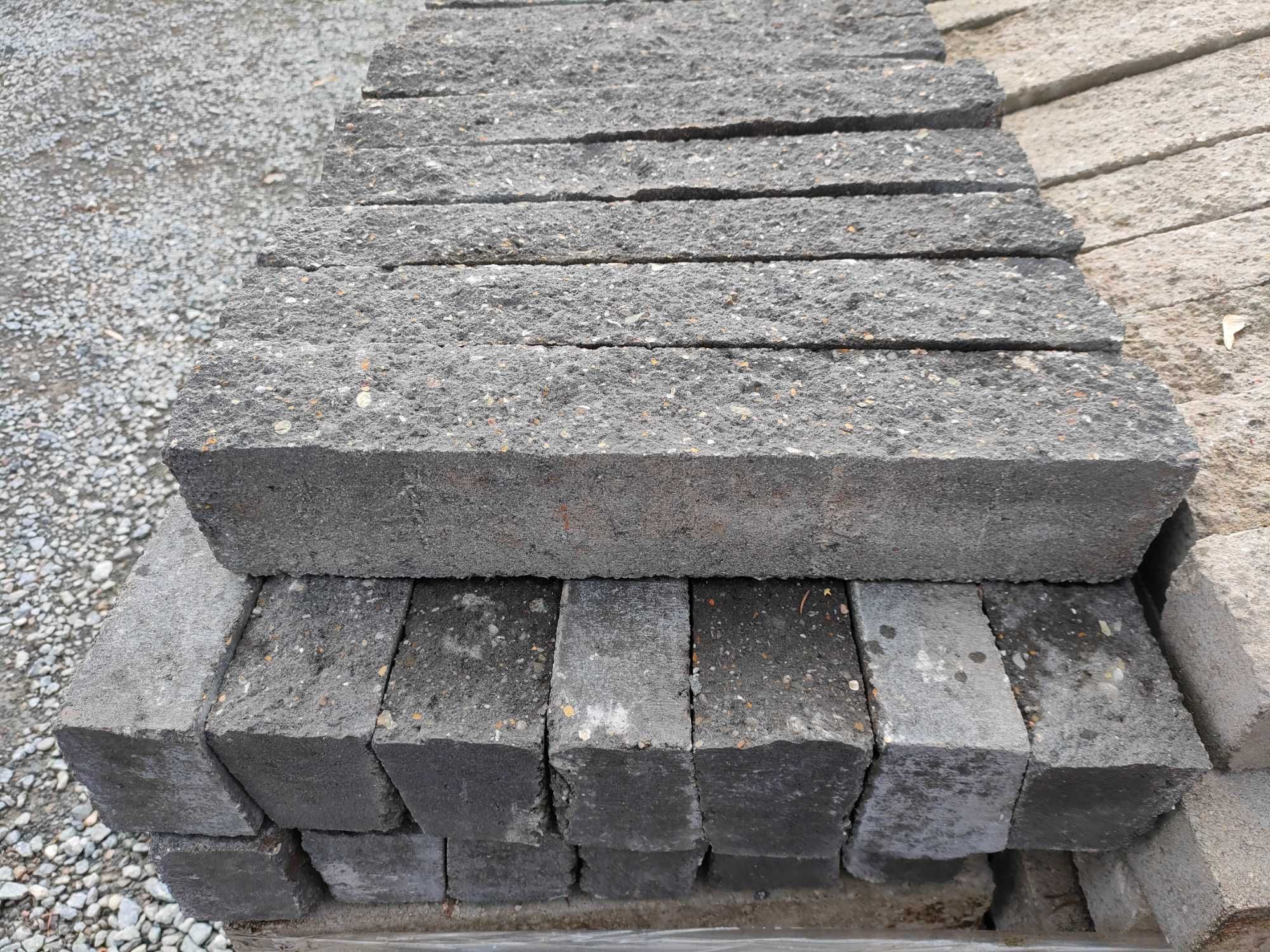 Ogranicznik do rabatek rozdzielacz do grządek palisada betonowa
