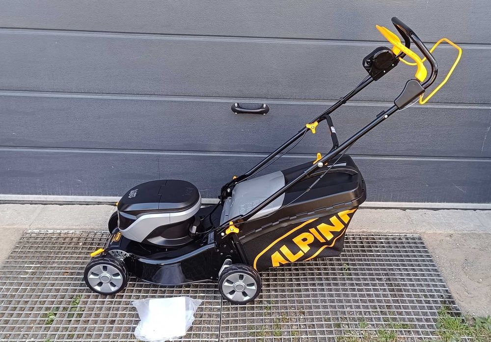 Kosiarka Akumulatorowa STIGA/Alpina AL4 50V Stiga KOSZ NAPĘD AKU+ŁAD