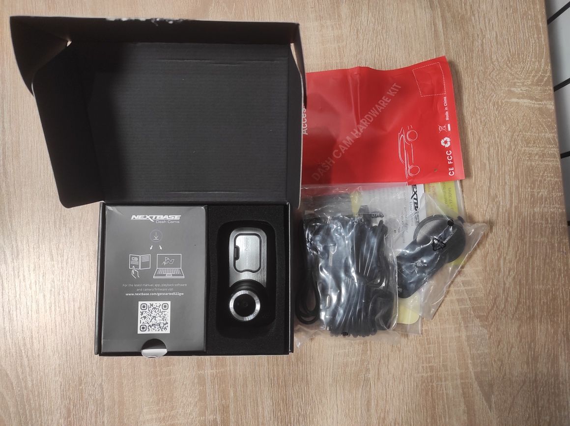 4K відеореєстратор Nextbase 522GW та комплект для підключення