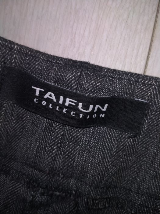 Eleganckie spodnie dzwony damskie