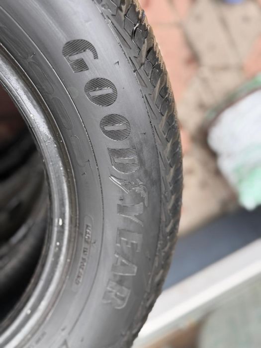 Комплект зимових шин  GOOD YEAR ULTRAGRIP ICE 2