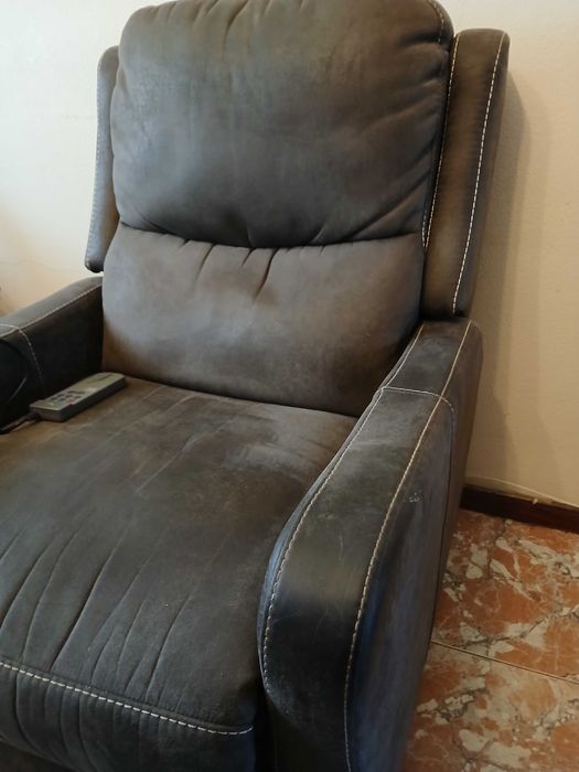 Sofá Poltrona Relax com Massagens