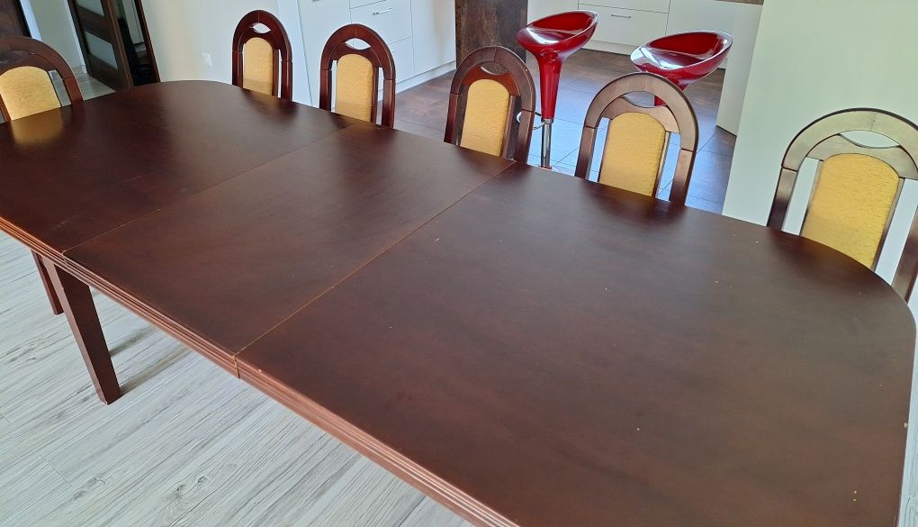 Stół rozkładany I 6 krzeseł