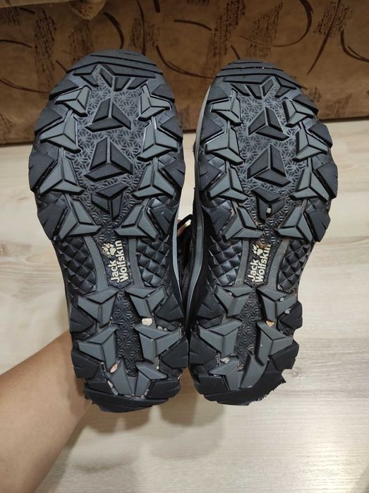Женские водостойкие термо кроссовки ботинки Jack Wolfskin 38 размер