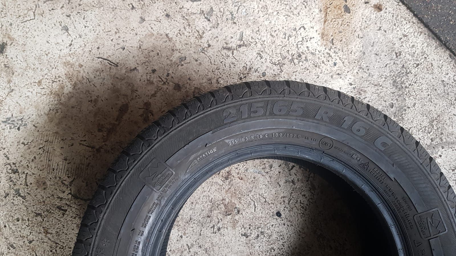 Opona zimowa 215 65 r16c semperit van grip 2