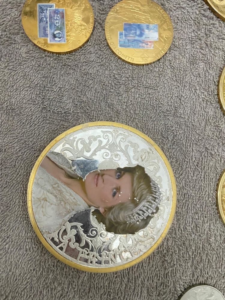 Medalhas douradas e prateadas