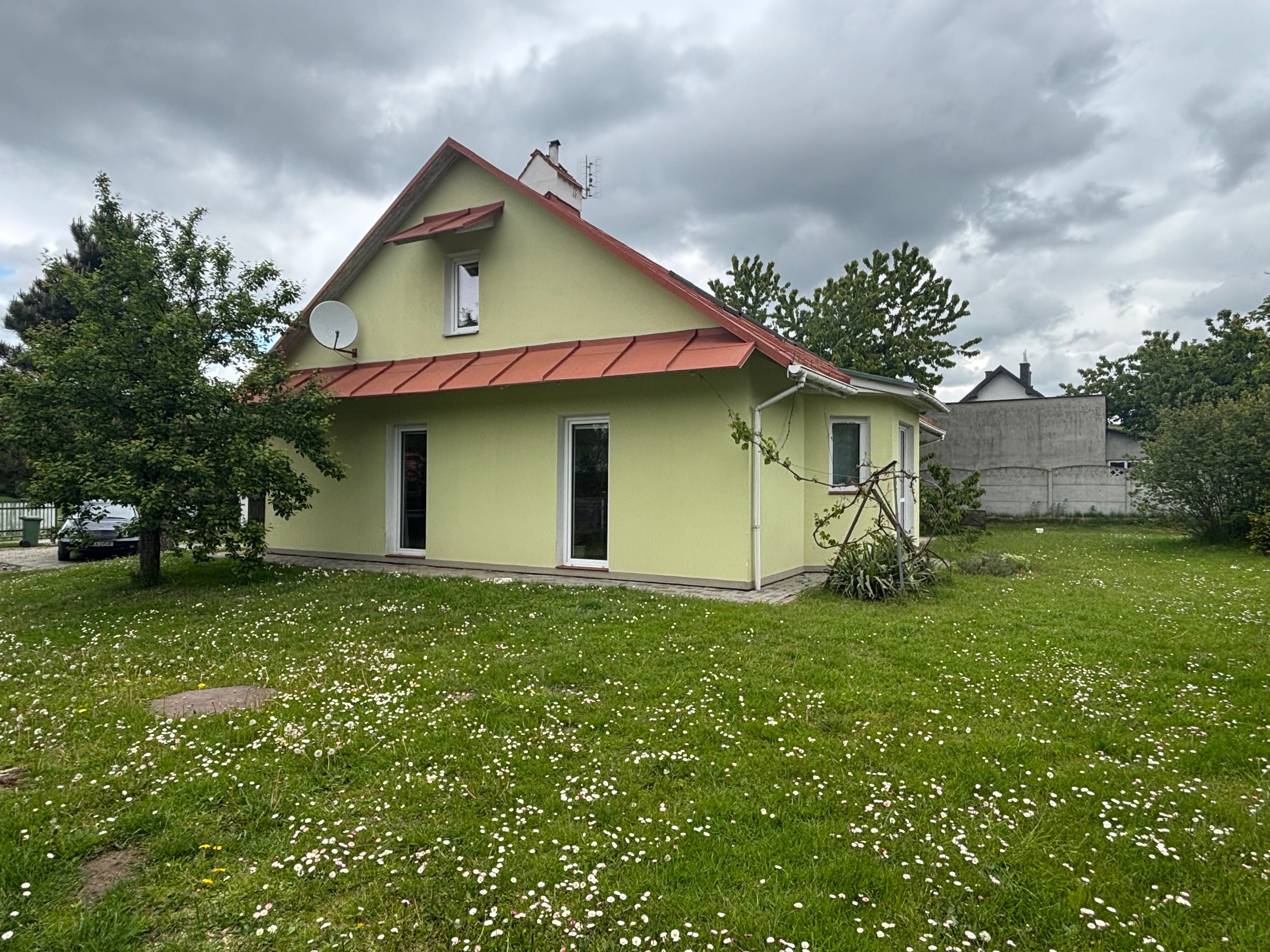 Dom jednorodzinny Krasne