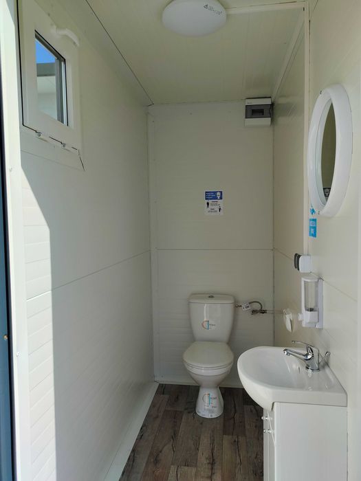 Camping pawilon wc kontener łazienka toaleta socjalny prysznic natrysk