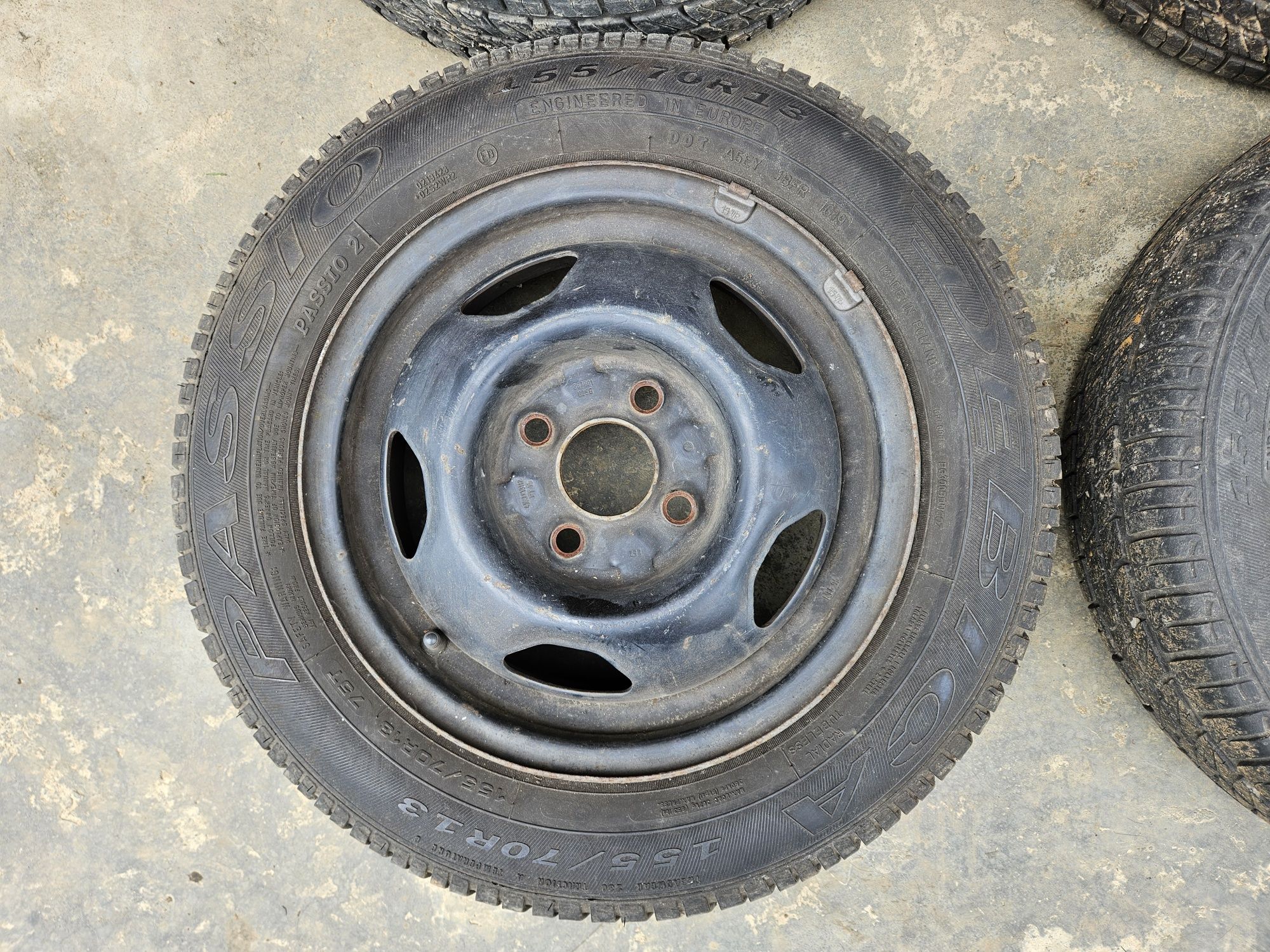 Koła 13" komplet, opony letnie 155/70R13, felgi stalowe