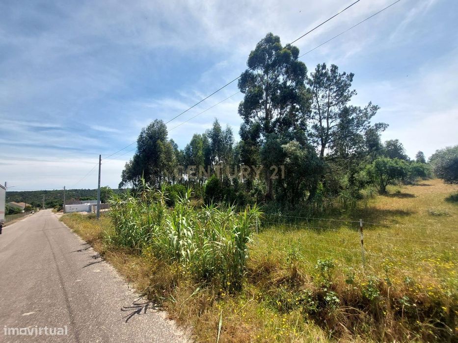 Terreno Rústico com 7 460 m²