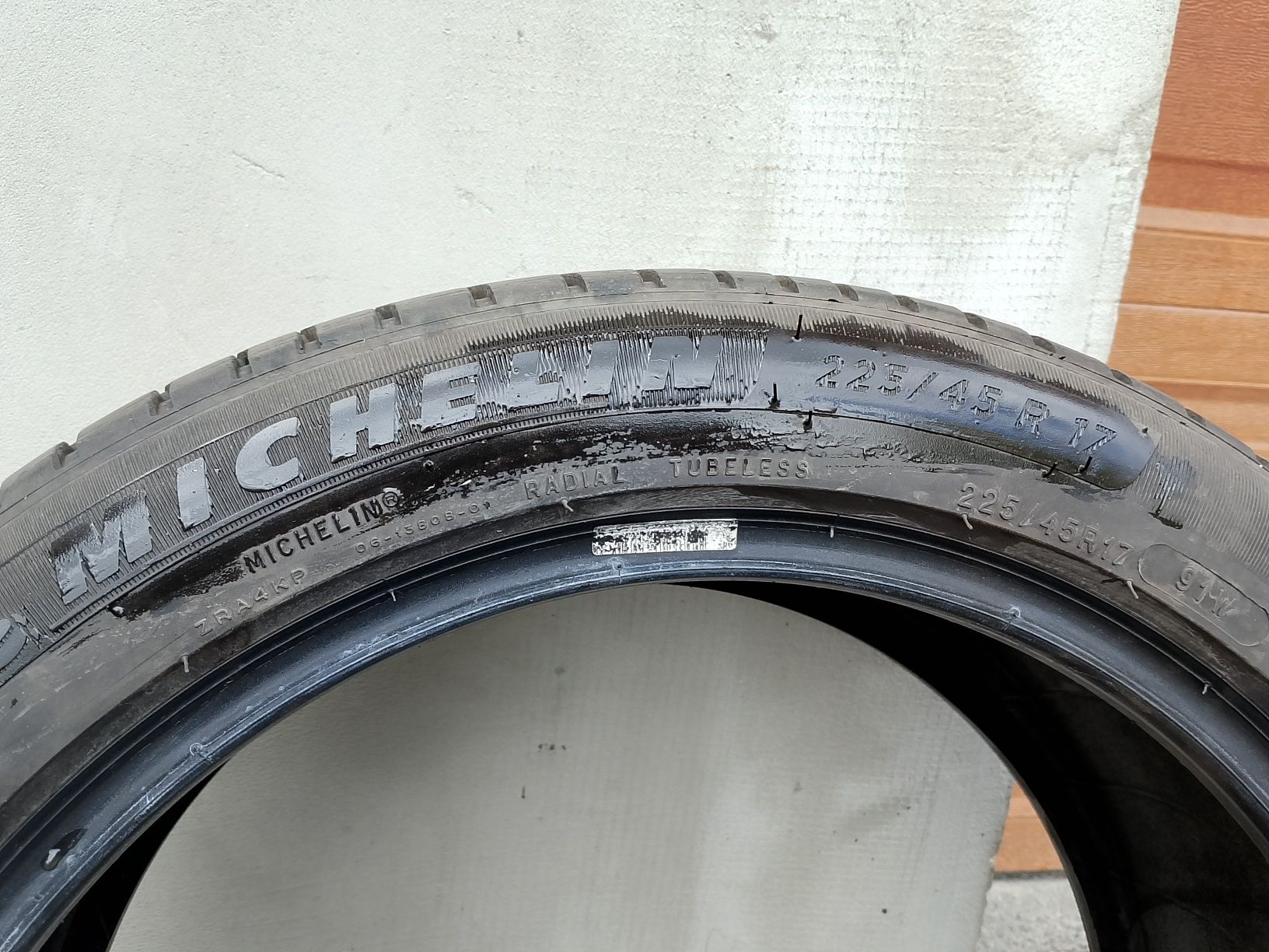 Sprzedam oponę MICHELIN