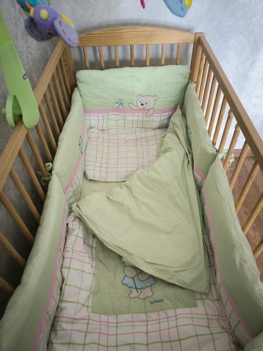 Детская кроватка за 1900