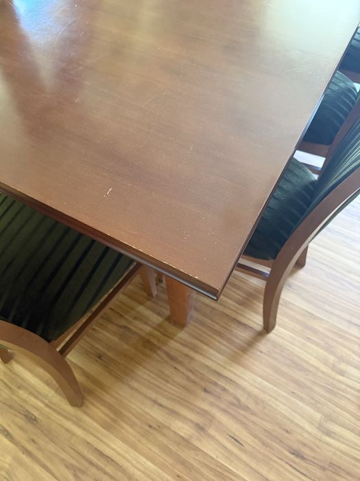 Stół rozkladany + 8 krzeseł lite drewno