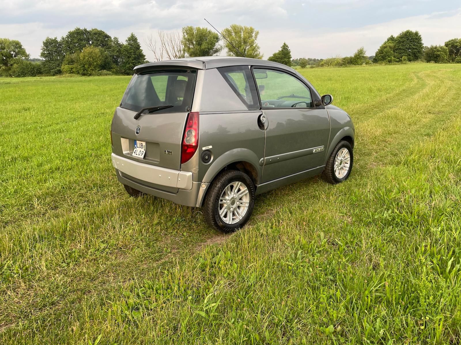 Aixam A721 KUBOTA microcar mikrokar l6e  chatenet Ligier transport