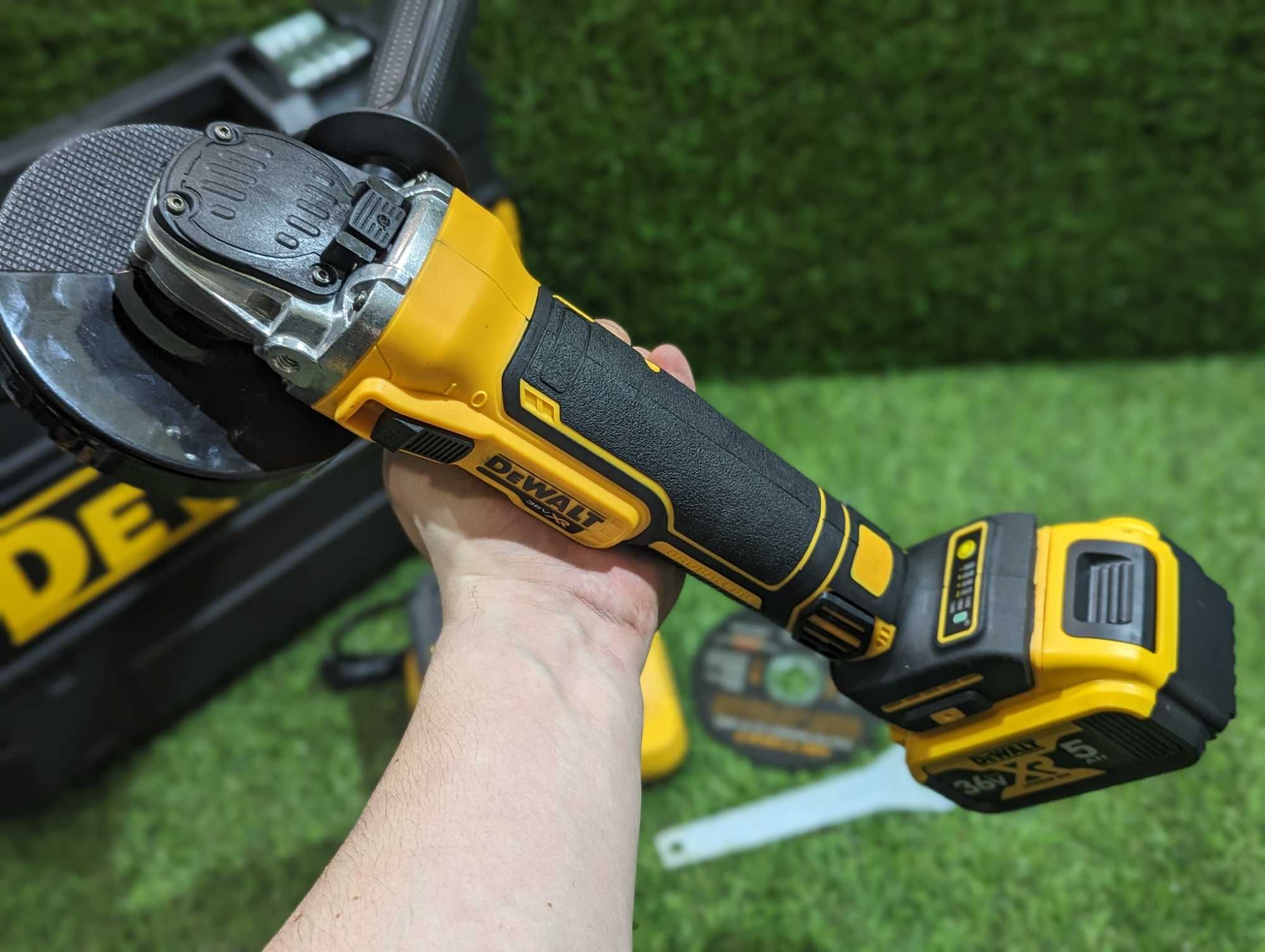 Болгарка DeWALT DCG405P2 36V 1200 Вт Акумуляторна болгарка Девольт