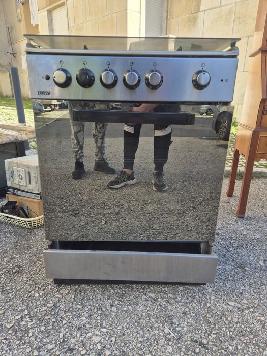 Fogão em bom estado