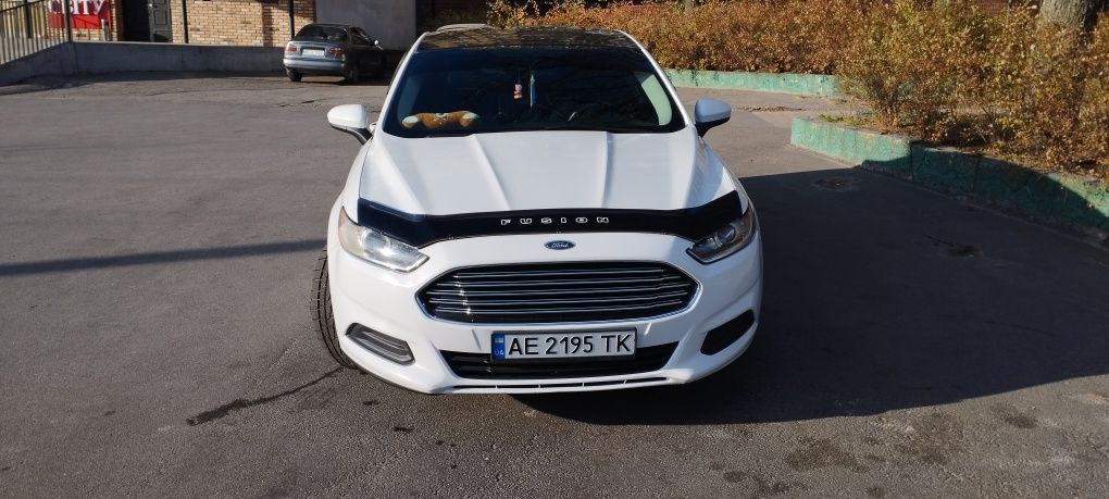 Ford Fusion Hybrid Форд Фьюжн