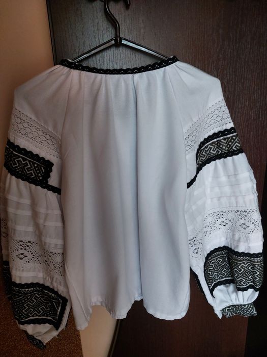 Вишиванка жіноча