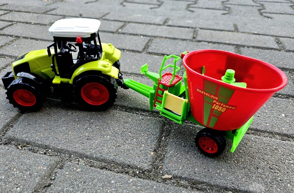 Zestaw Traktor przyczepka maszyna rolnicza nowy