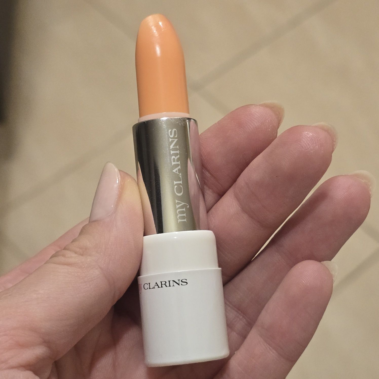 Бальзам для губ Clarins Sweety Balm Color 
Бальзам