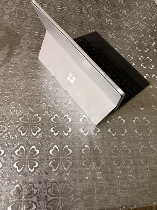 Microsoft Surface Pro 7 12,3 cala i5 8GB RAM 128